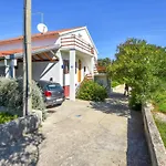 House Cvit * Dobropoljana