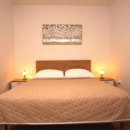 House Cvit Holiday home *
