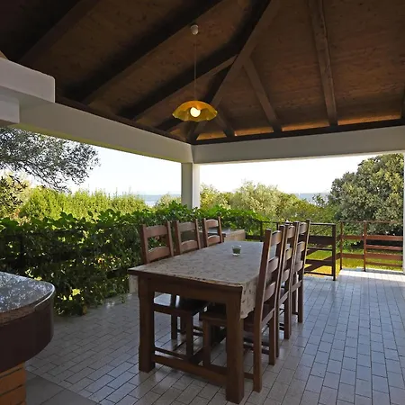 House Cvit * Dobropoljana