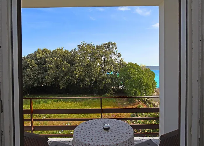 House Cvit 別荘 Dobropoljana